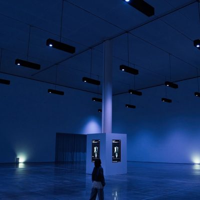 慢板的詩學：中美館真鍋大度《關係時態》的感知與未來共振